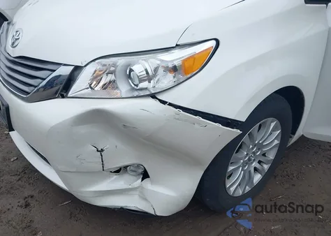 2017 Toyota Sienna Xle 8 Passenger из США, поврежденный, VIN 5TDYZ3DC5HS864503